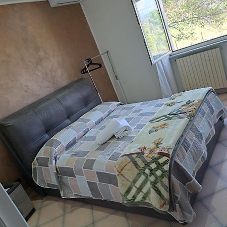 Area Domus Bed & Breakfast Pompei Bagian luar foto