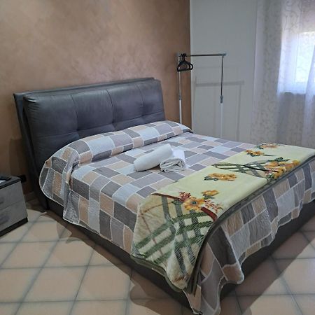 Area Domus Bed & Breakfast Pompei Bagian luar foto