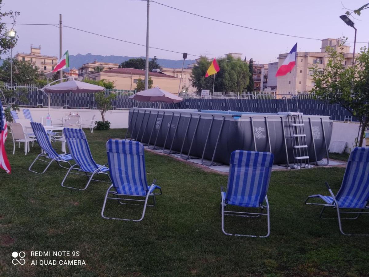 Area Domus Bed & Breakfast Pompei Bagian luar foto