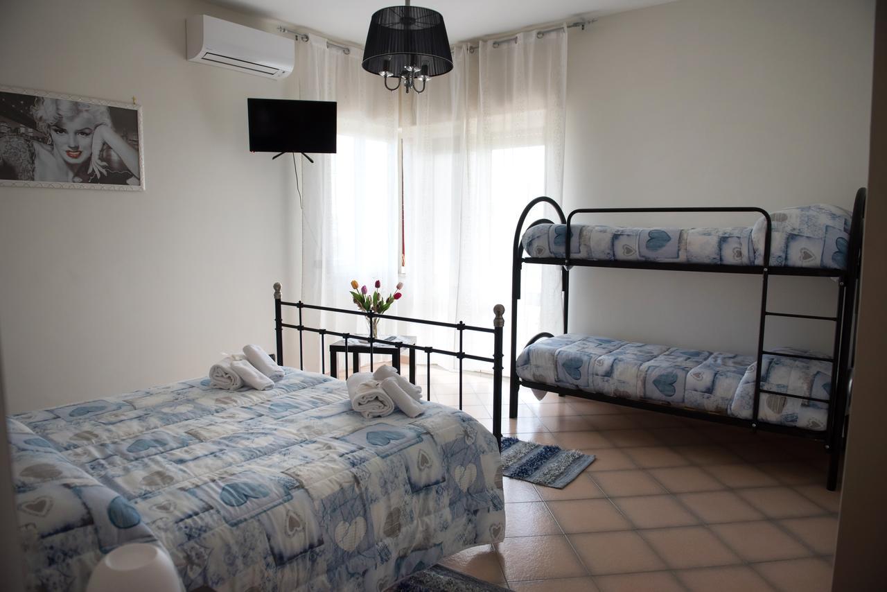Area Domus Bed & Breakfast Pompei Bagian luar foto