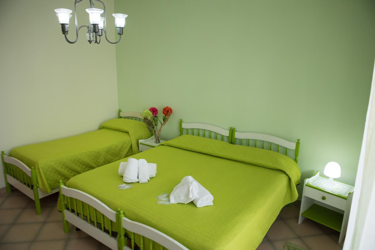 Area Domus Bed & Breakfast Pompei Bagian luar foto