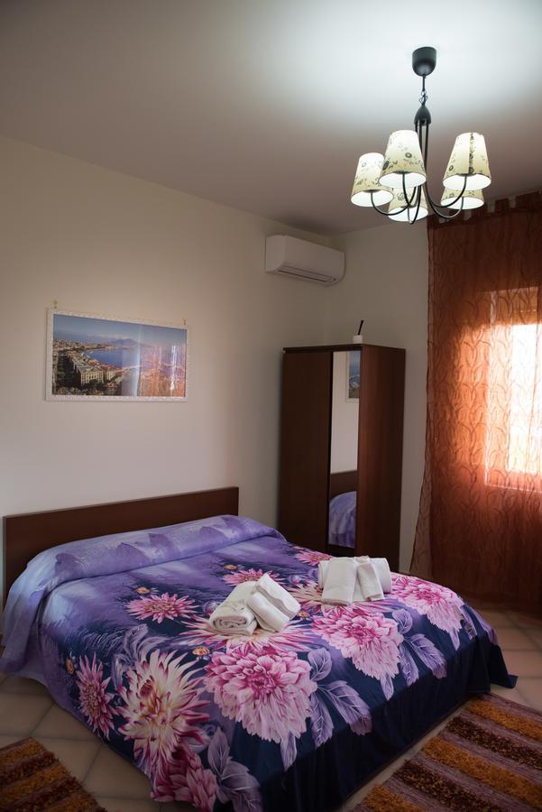 Area Domus Bed & Breakfast Pompei Bagian luar foto