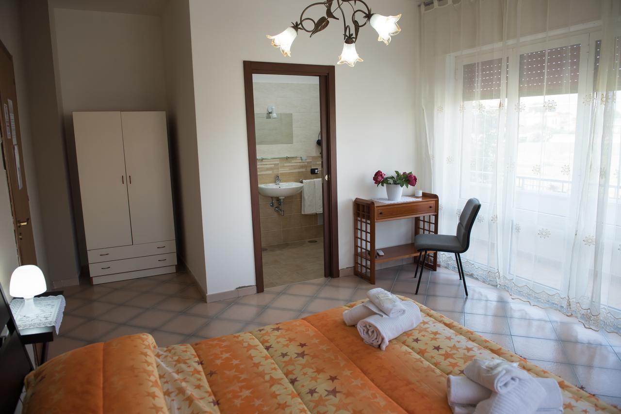 Area Domus Bed & Breakfast Pompei Bagian luar foto