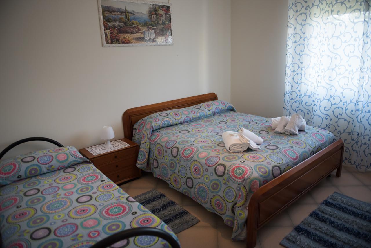 Area Domus Bed & Breakfast Pompei Bagian luar foto