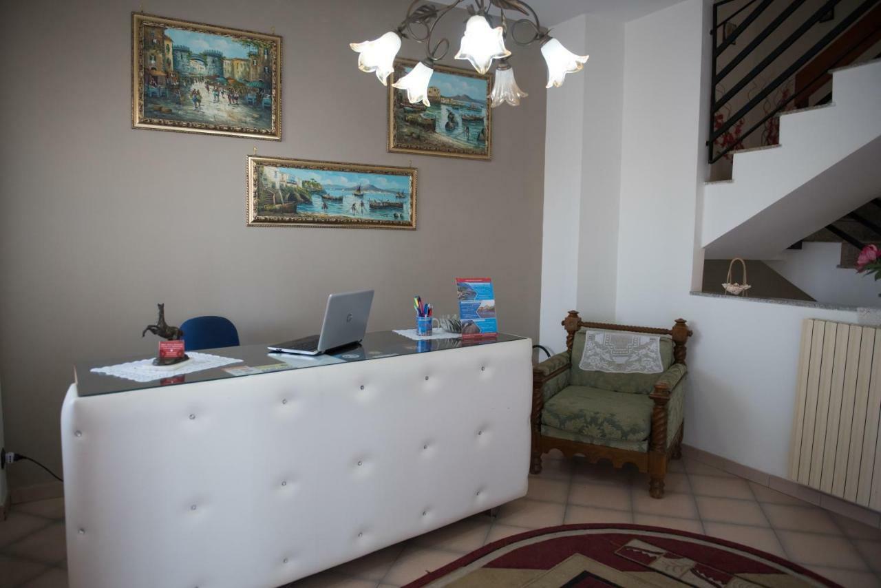 Area Domus Bed & Breakfast Pompei Bagian luar foto